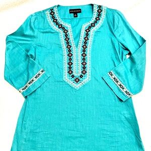 Dana Buchman turquoise long blouse